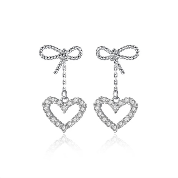 925 Bow & Heart Earrings - Picture 5 of 9